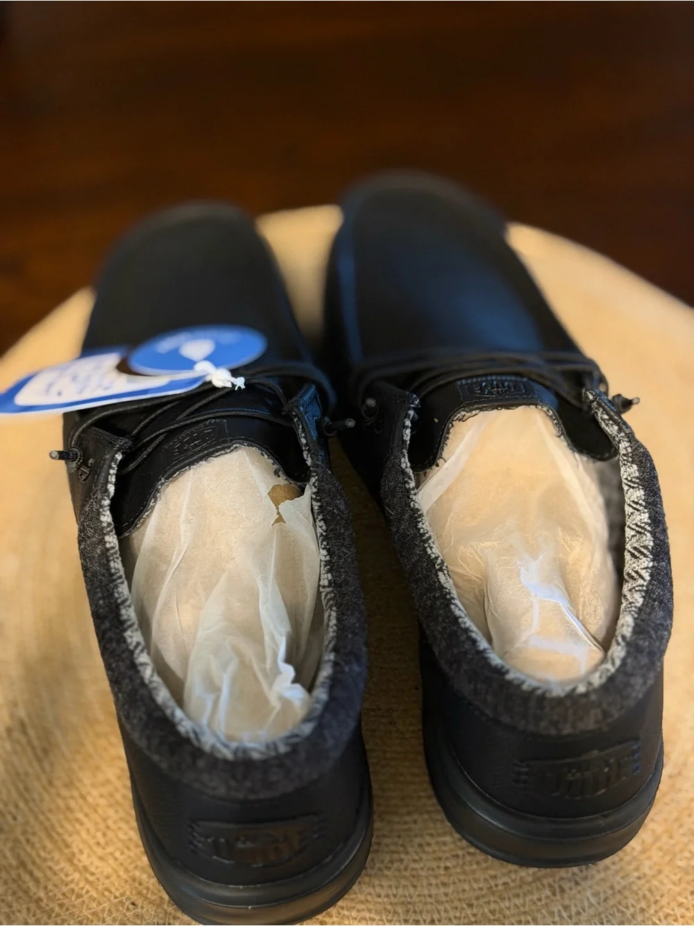 NWT Mens size 11 Hey Dude Paul Classic Causal Shoes Black Cozy Lining